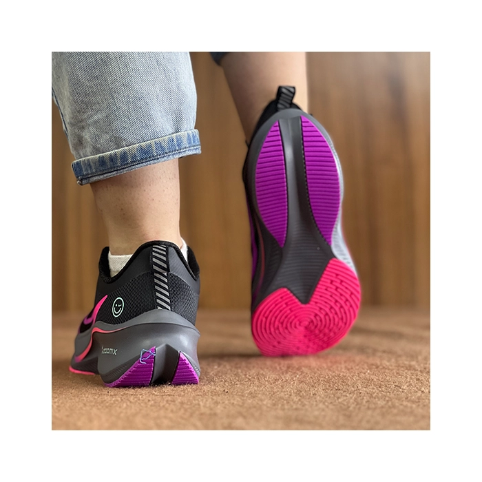 نایک زومیکس زیره پیو راحتی با استفاده از تکنولوژی zoomx برای راحتی